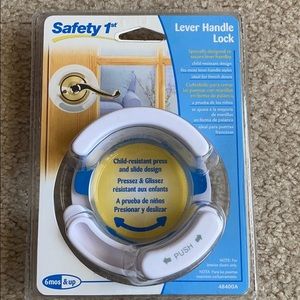 NWT safety 1st handle lock